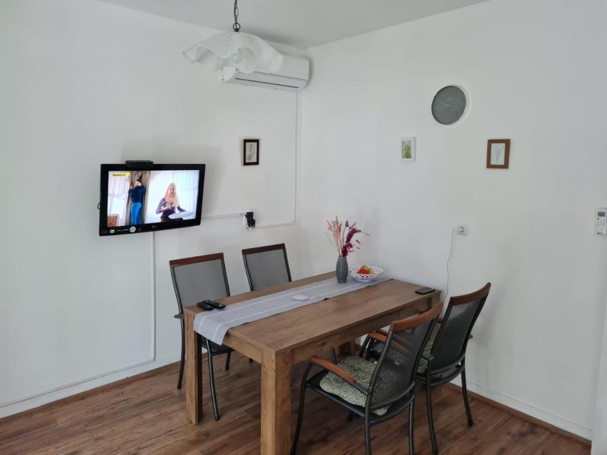 דירות שיבניק Apartman Antea מראה חיצוני תמונה